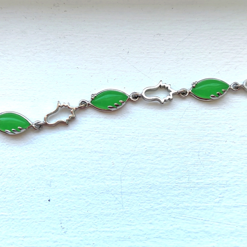 Bracelet green gems